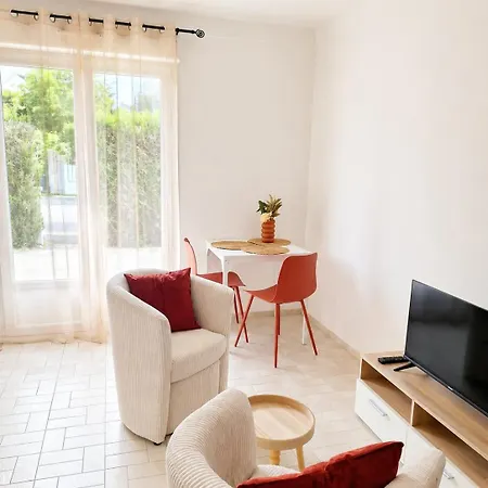 Petit Nuage, Wi-fi , Linge Apartment *
